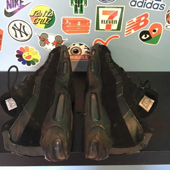 Air Max 95 ‘Triple Black Reflective’ - Picture 3 of 5